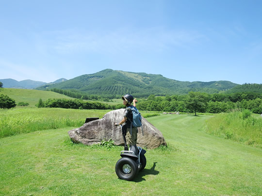 セグウェイで園内を回ります