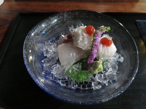 昔ながらの風情がただようお店「京町」